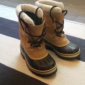 Youth sorel snow boots